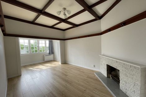 Photo of property in 9 Akarana Avenue, Mount Roskill, Auckland, 1041