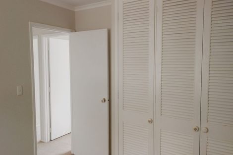 Photo of property in 9/26a Sunnynook Road, Sunnynook, Auckland, 0620