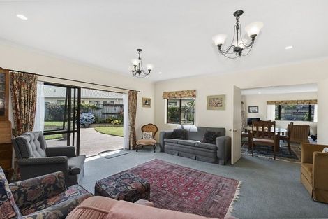 Photo of property in 50 Keswick Crescent, Huntington, Hamilton, 3210