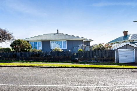 Photo of property in 30 Leicester Street, Patea, 4520