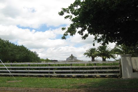 Photo of property in 111 Stan Wright Road, Karaka, Papakura, 2580