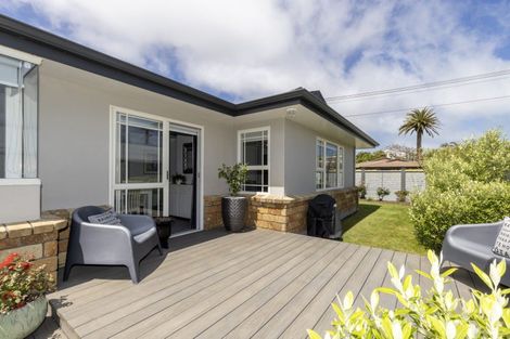Photo of property in 5a Nathan Avenue, Paraparaumu Beach, Paraparaumu, 5032