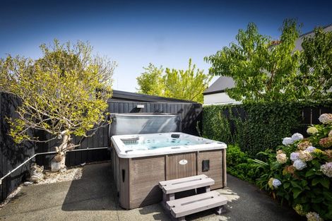 Photo of property in 4 Lewisham Park, St Albans, Christchurch, 8052