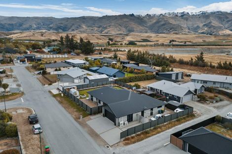 Photo of property in 39 Missy Crescent, Mount Pisa, Cromwell, 9383