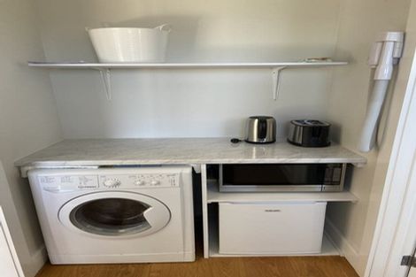 Photo of property in 83 Seatoun Heights Road, Seatoun, Wellington, 6022