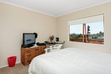 Photo of property in 22 Solander Drive, Welcome Bay, Tauranga, 3112