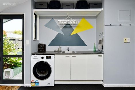 Photo of property in 10a Wendy Place, Heathcote Valley, Christchurch, 8022