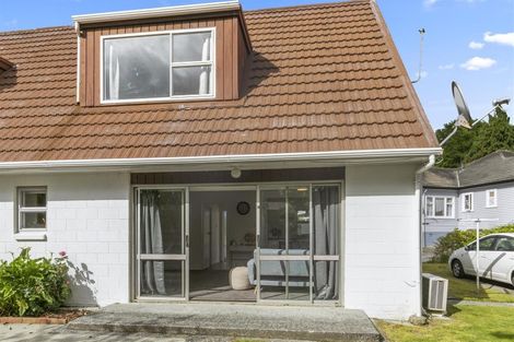 Photo of property in 3d Kopara Grove, Stokes Valley, Lower Hutt, 5019
