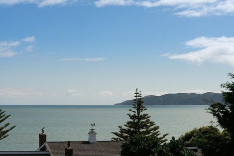 Photo of property in 9 Wharemauku Road, Raumati Beach, Paraparaumu, 5032