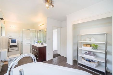 Photo of property in 11 Ponui Place, Mairangi Bay, Auckland, 0630