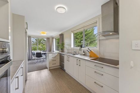 Photo of property in 1/57 Sunbrae Drive, Silverstream, Upper Hutt, 5019
