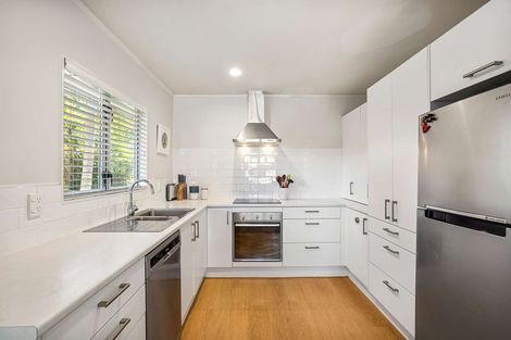 Photo of property in 55c Tramway Road, Beach Haven, Auckland, 0626