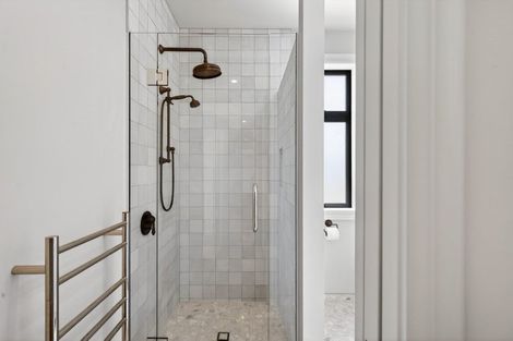 Photo of property in 42 Mclean Road, Havelock North, 4294