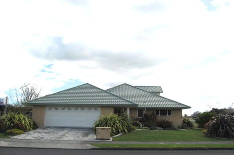 Photo of property in 40 Easton Way, Levin, 5510