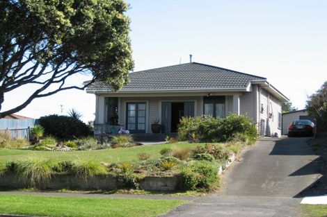Photo of property in 18 Richmond Street, Fitzroy, New Plymouth, 4312