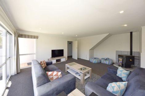 Photo of property in 389 Yaldhurst Road, Russley, Christchurch, 8042