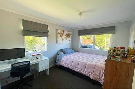 Photo of property in 24 Meilland Place, Glen Eden, Auckland, 0602