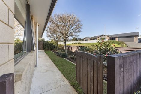 Photo of property in 53 Alberta Road, Glen Avon, New Plymouth, 4312