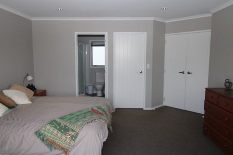 Photo of property in 126 Puka Crescent, Matarangi, Whitianga, 3592