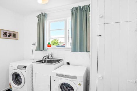 Photo of property in 27 Hillier Place, Spreydon, Christchurch, 8024