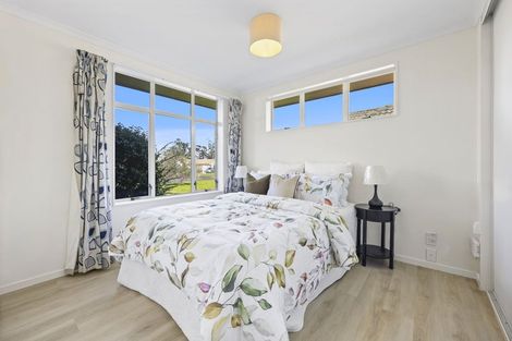 Photo of property in 14 Fernbrook Close, Burswood, Auckland, 2013
