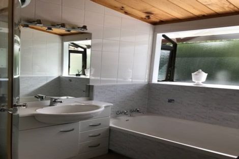 Photo of property in 31 Sunningdale Street, Wattle Downs, Auckland, 2103