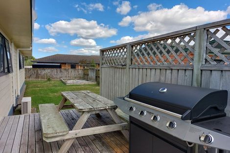 Photo of property in 20 Madgwick Place, Ngatea, 3503