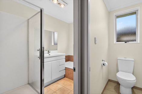 Photo of property in 31 Magnolia Drive, Waiuku, 2123