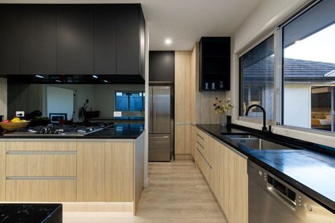 Photo of property in 5 Kapua Crescent, Rototuna North, Hamilton, 3210