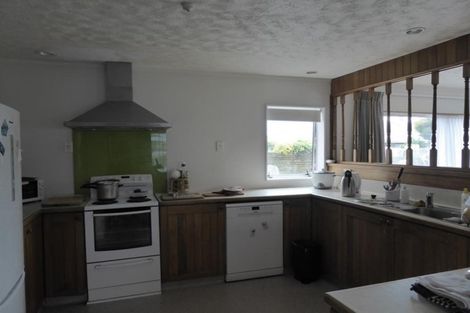 Photo of property in 142 Mazengarb Road, Paraparaumu, 5032