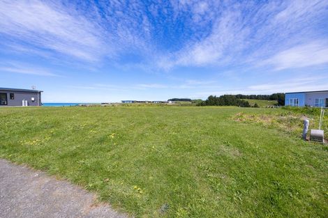 Photo of property in 4 Pukeko Place, Riversdale Beach, Masterton, 5872