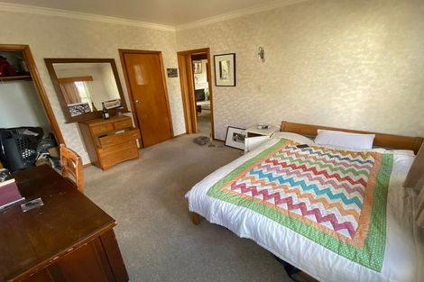 Photo of property in 54 Beauchamp Street, Karori, Wellington, 6012