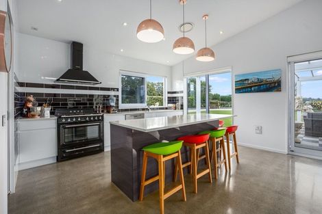 Photo of property in 342a Tararua Road, Levin, 5571