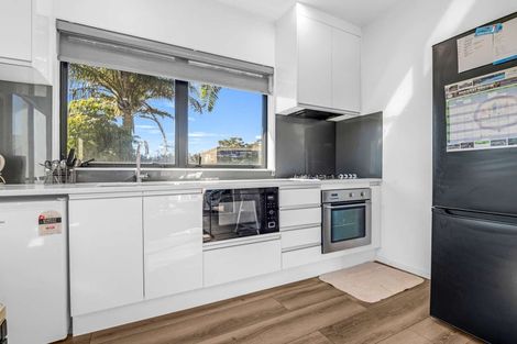 Photo of property in 43b Springs Road, Parakai, 0830