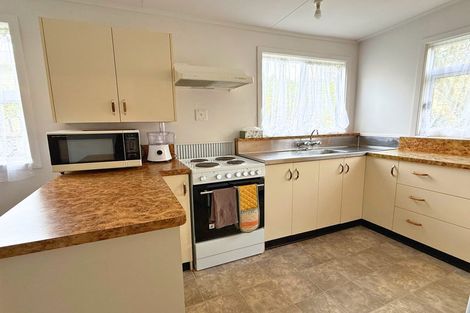 Photo of property in 3 Caversham Road, Westmere, Whanganui, 4501