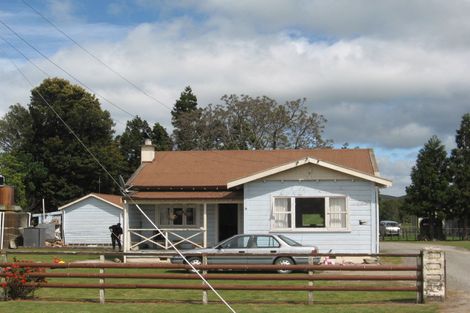 Photo of property in 9 Gore Street, Tolaga Bay, 4077