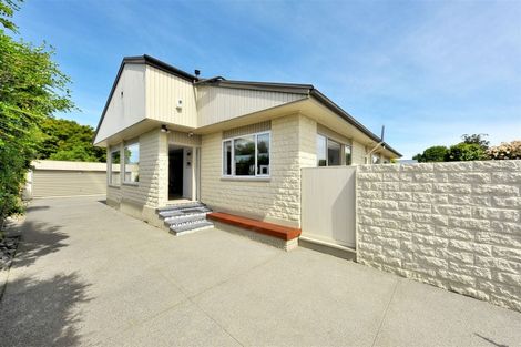 Photo of property in 56 Glenharrow Avenue, Avonhead, Christchurch, 8042
