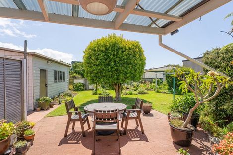 Photo of property in 17 Dundas Street, Whitianga, 3510