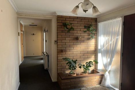 Photo of property in 210 Memorial Avenue, Burnside, Christchurch, 8053