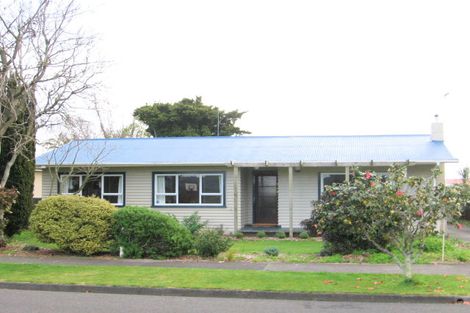 Photo of property in 22 Waterloo Crescent, Hokowhitu, Palmerston North, 4410