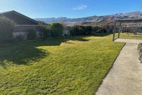 Photo of property in 10 Missy Crescent, Mount Pisa, Cromwell, 9383