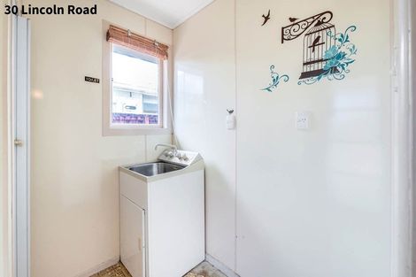 Photo of property in 30 Lincoln Road, Henderson, Auckland, 0610