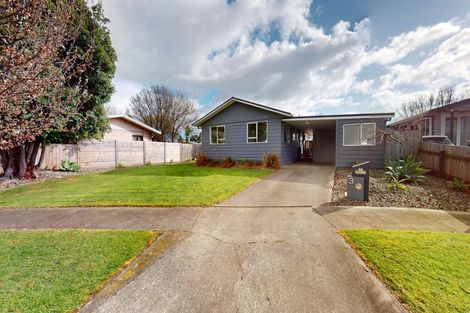 Photo of property in 3 Adams Place, Kelvin Grove, Palmerston North, 4414