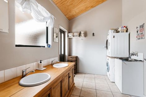 Photo of property in 81b Oropi Gorge Road, Pyes Pa, Tauranga, 3173