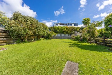 Photo of property in 2/48 Churchill Road, Murrays Bay, Auckland, 0630