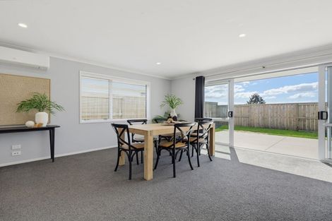 Photo of property in 47 Kotiate Street, Papamoa, 3118
