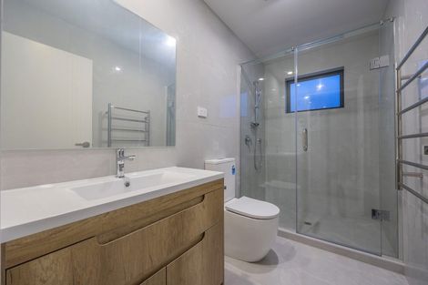 Photo of property in 30 Whakato Avenue, Kumeu, 0810