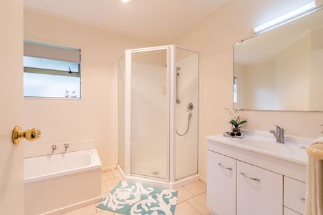 Photo of property in 119a Hutchinson Avenue, New Lynn, Auckland, 0600