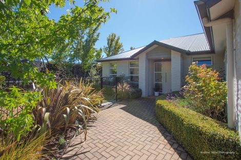 Photo of property in 1 Little Maude Drive, Lake Hawea, Wanaka, 9382