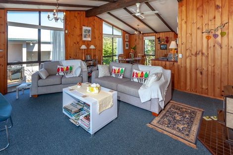 Photo of property in 223 Paku Drive, Tairua, 3508